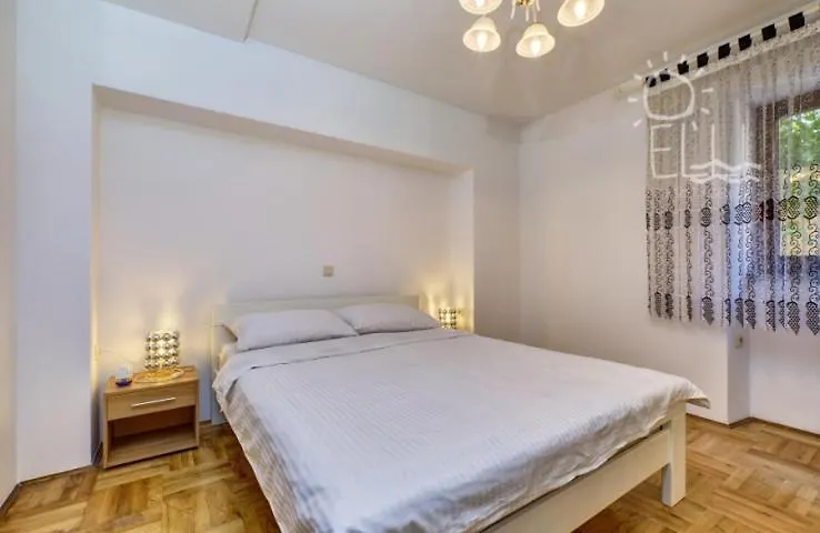 Centar Apartment Mali Losinj